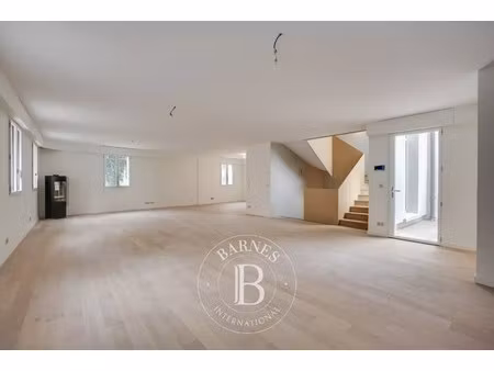 maison de luxe à louer dans le quartier centre ville