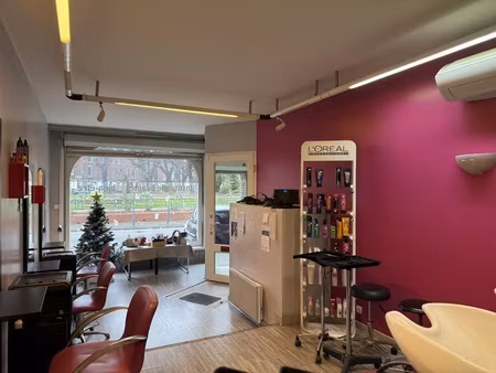 fonds de commerce - 131 m²