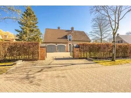 huis te koop in 's gravenwezel met 4 slaapkamers