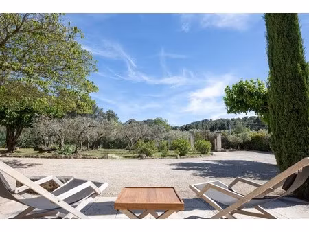 maison de luxe à louer dans le quartier les ecarts