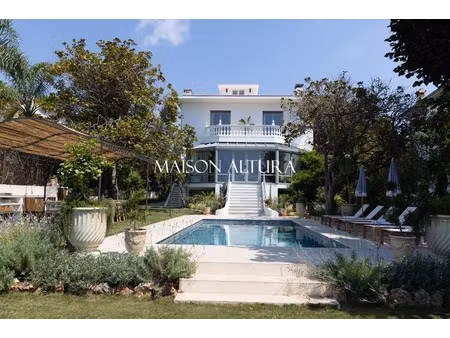 villa de luxe à louer dans le quartier le cap