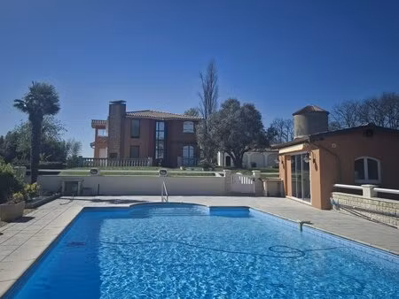 a lannepax  superbe villa avec piscine