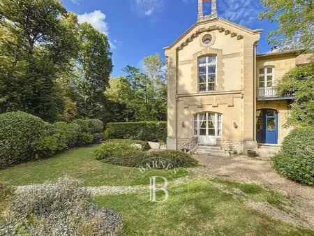 maison de luxe à louer dans le quartier les coteaux de seine