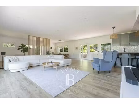 maison de luxe à louer dans le quartier grandchamp