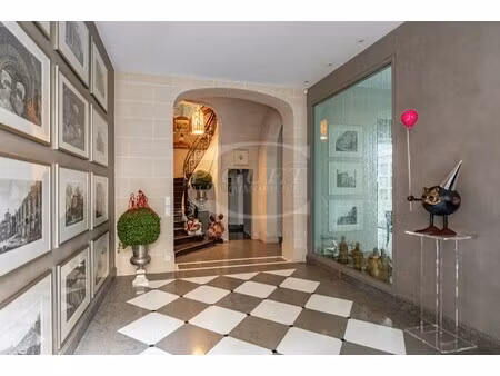 hôtel particulier à louer à paris 8ème