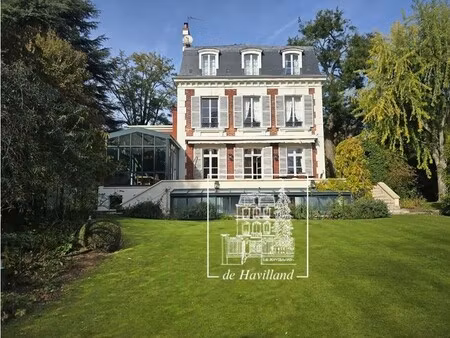 maison de luxe à louer à saint-cloud
