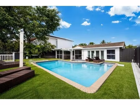 maison de luxe à louer à lanton