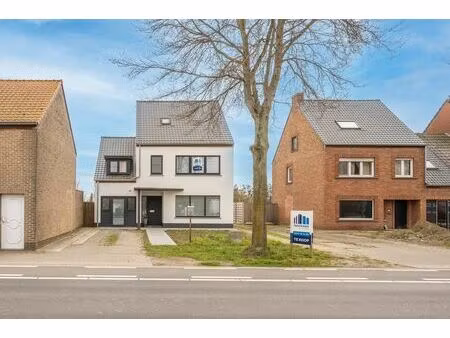 huis te koop in zerkegem met 4 slaapkamers