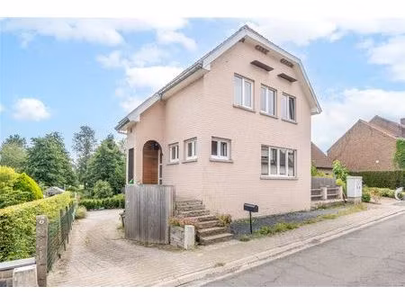 huis te koop in huldenberg met 5 slaapkamers