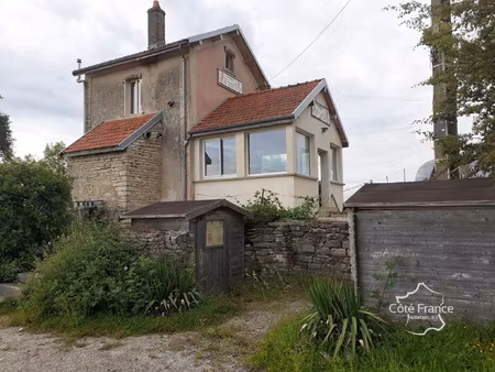 maison 3/4p / local restauration  sans voisinage