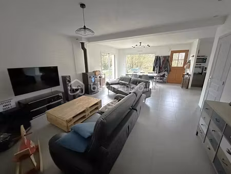 vente maison à saint-ségal (29590) : à vendre / 102m² saint-ségal