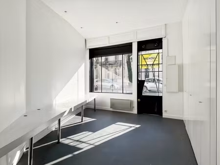 local commercial 1 pièce - 31 m²