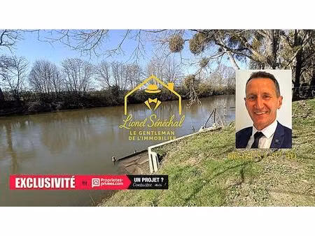 terrain de loisirs de plus de 600 m2 au bord de la rivière à neuville - sur - sarthe