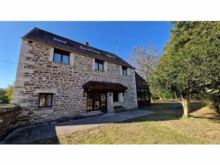 maison ancienne avec terrain