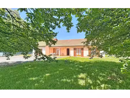 maison saint-ours m² t-5 à vendre  249 000 €