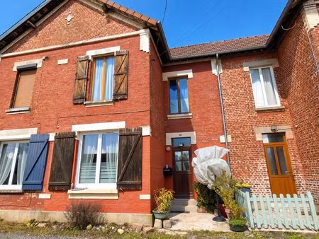 opportunité investissement : maison de ville à laon à ardon