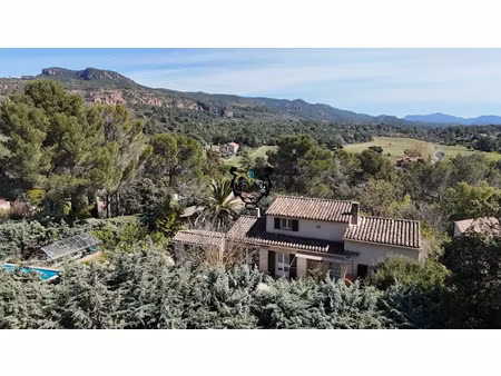 vente maison 4 pièces 156.54 m² à roquebrune-sur-argens (83520)  499 000 €