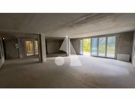 local commercial à vendre