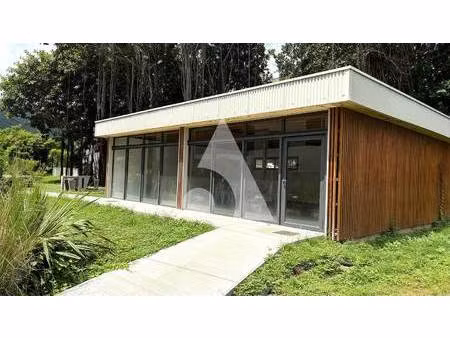 local commercial à vendre