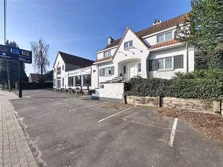 immeuble de rapport  commerces et bureaux