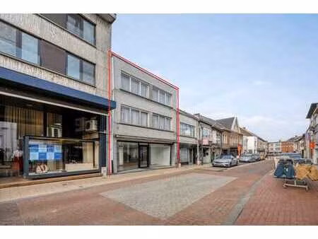 rez-de-chaussée commercial avec logement