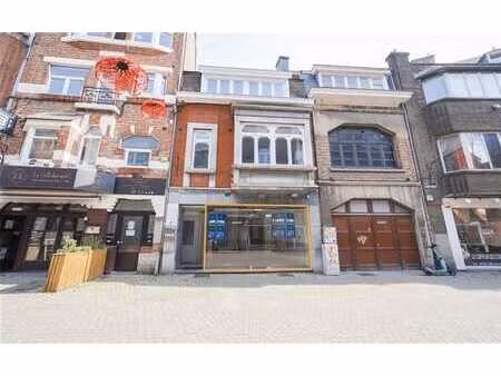 rdc commercial dans le centre-ville - proche caméo