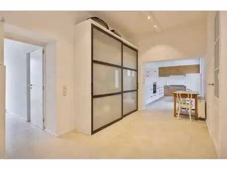 petit appartement meublé rénové – entrée indépendante à rue