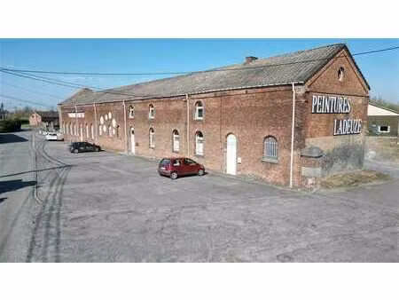 immeuble de rapport 4 façades comprenant 10 entités locative