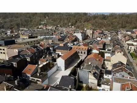 rénové à neuf dans un clos privé avec terrasse privative!