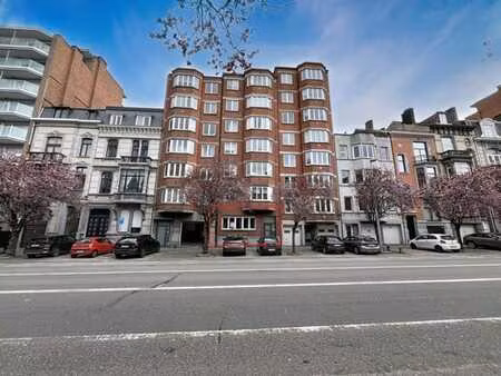 spacieux appartement proche des guillemins
