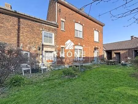 ancienne ferme avec parcelle de 1749 m2