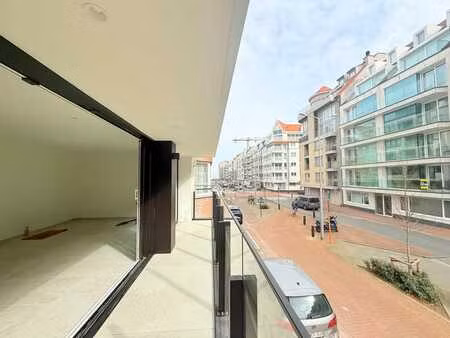 gerenoveerd 3-slaapkamer appartement nabij het centrum en...