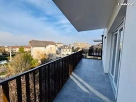 appartement 3 pièces 67 m²