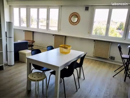 ? f2 meublé rénové avec parking – lumineux  calme  villers-les-nancy  proche nancy