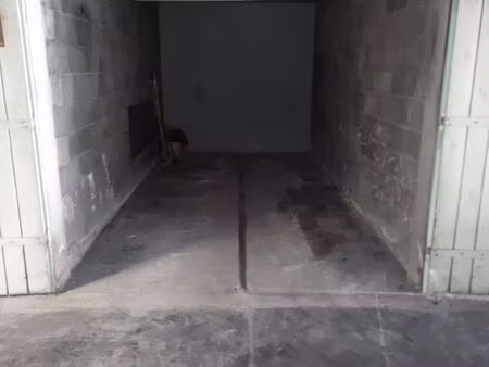 garage box sécurisé cote pavée 12m2