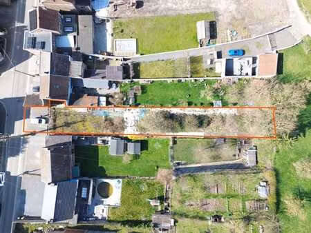 terrain à bâtir de ±766m²