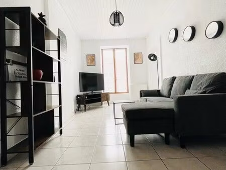 location t2 42m yenne + cave