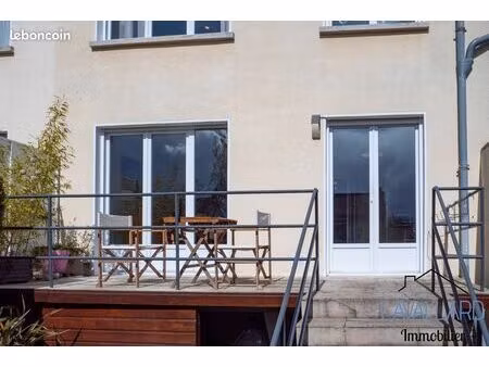 pavillon 5 pièces 84 m²