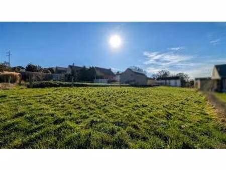 superbe terrain à bâtir de plus de 7 ares