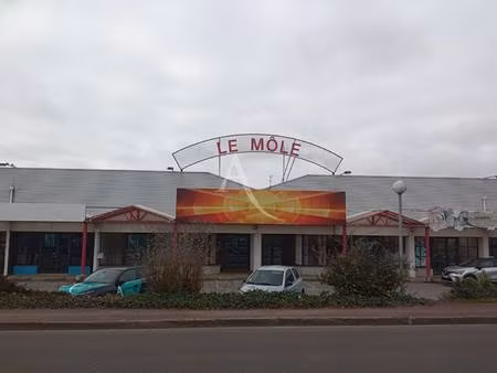 local commercial à louer