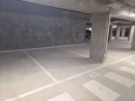 place de parking en location  vitry-sur-seine