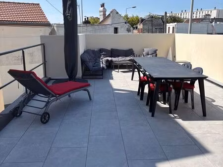 chambre meublée tout inclus avec salle de bain privative dans grande maison équipée avec t