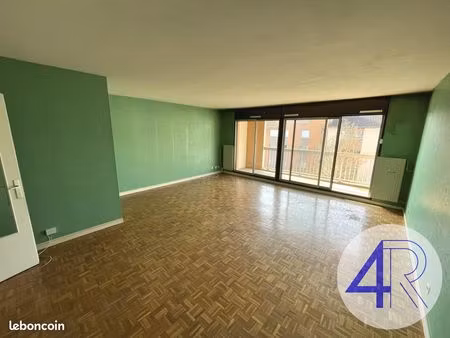 appartement 3 pièces 81 m²