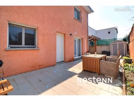 maison 5 pièces 93 m²