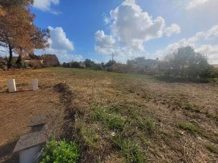 terrain constructible viabilisé à vendre