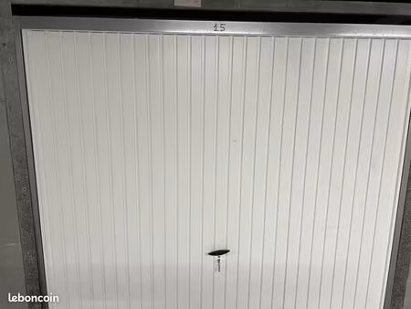 garage/box 13 m² fougeres