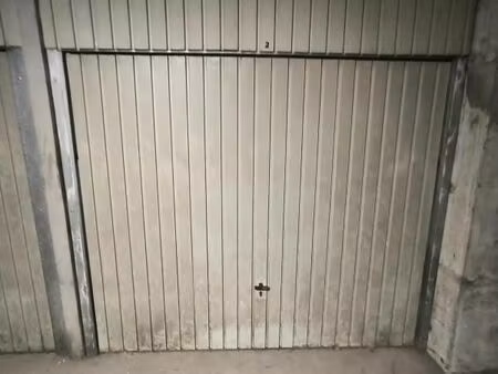 garage/box 13 m² gelos