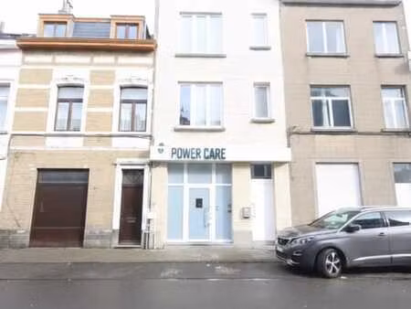 cabinet paramédical avec excellente visibilité – schaerbeek