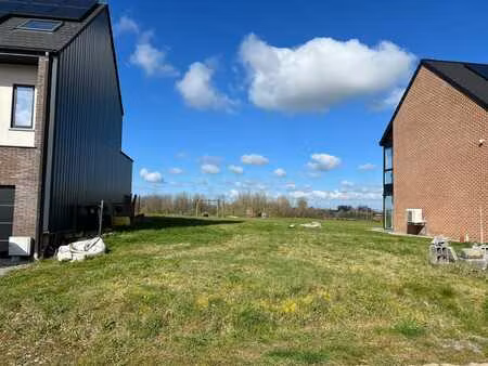 terrain de 733m² à vendre à pont-à-celles