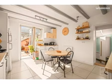 triplex 4 pièces 115 m²